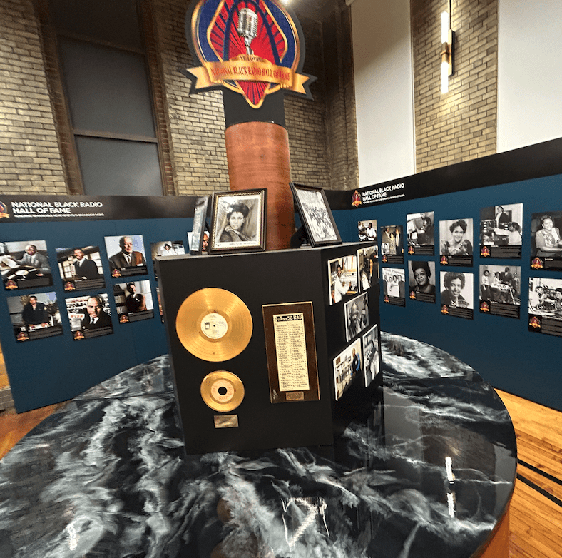 Modular Huge Pedestal